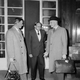 Penfield (derecha) con tres colegas en 1957. AP
